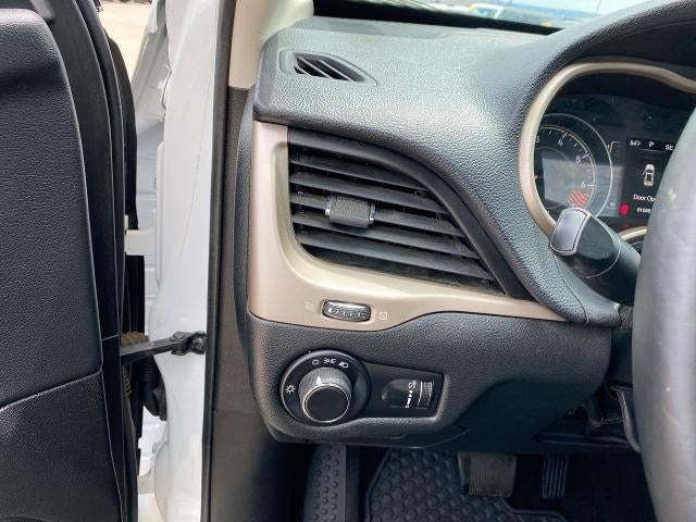 2014 Jeep Cherokee Sport