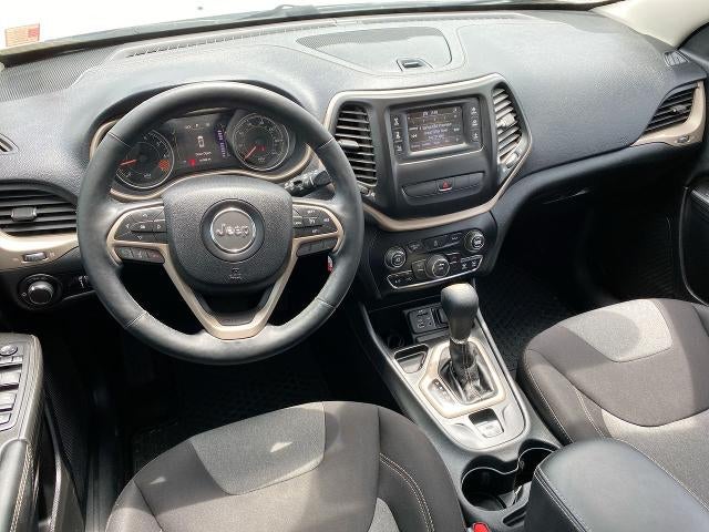 2014 Jeep Cherokee Sport