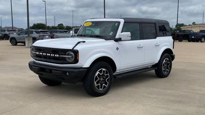 2024 Ford Bronco Outer Banks