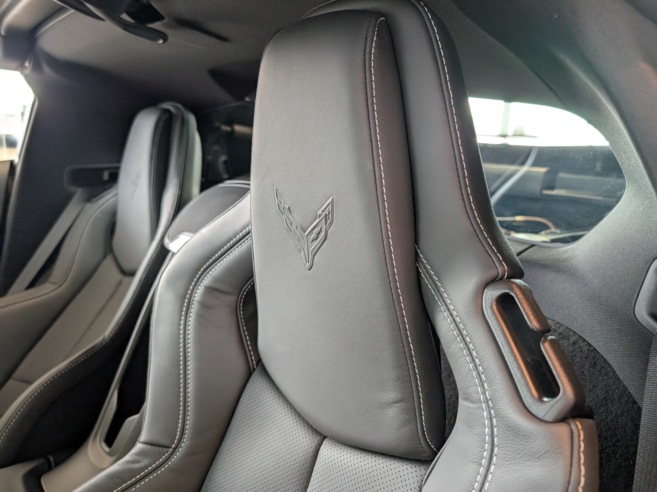 2025 Chevrolet Corvette E-Ray 1LZ