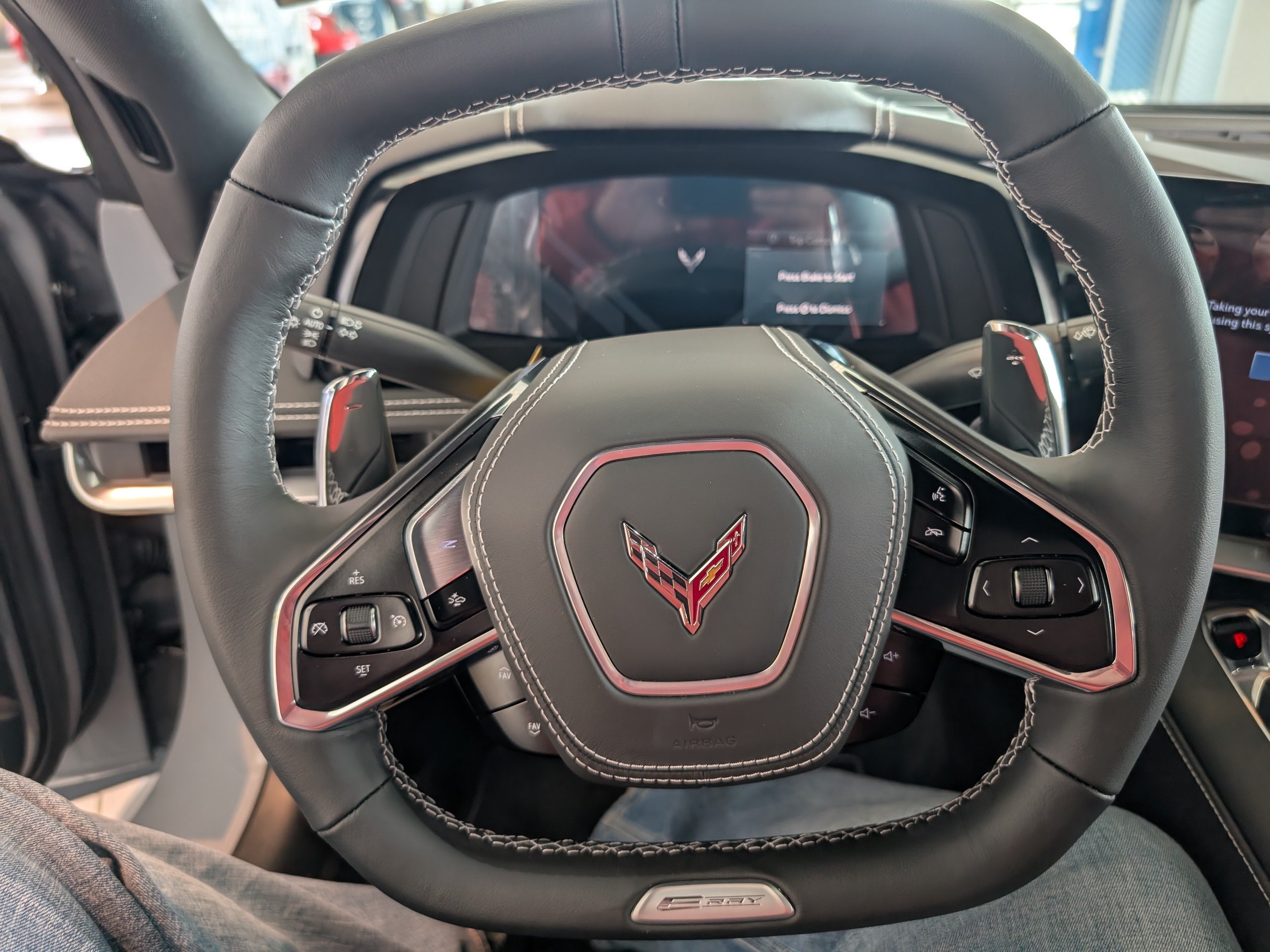 2025 Chevrolet Corvette E-Ray 1LZ