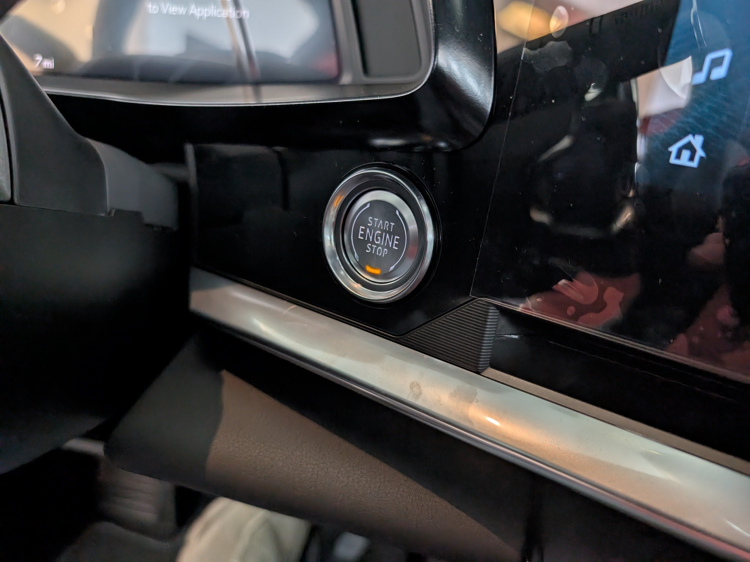 2025 Chevrolet Corvette E-Ray 1LZ