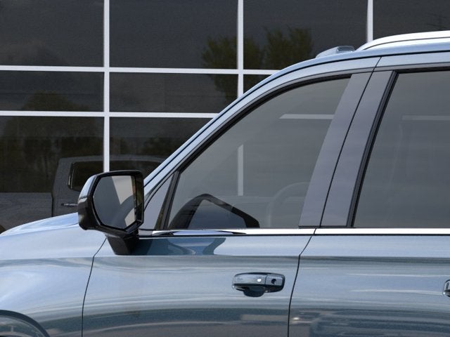 2027 Chevrolet Suburban LT