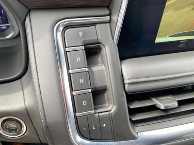 2024 Chevrolet Suburban LT