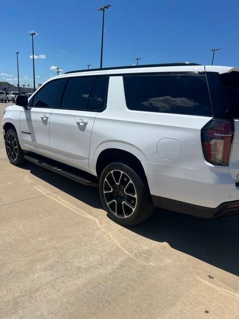 2024 Chevrolet Suburban RST