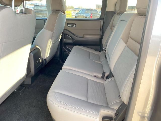 2023 Nissan Frontier Crew Cab SV 4x2