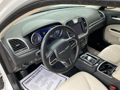 2021 Chrysler 300 Touring