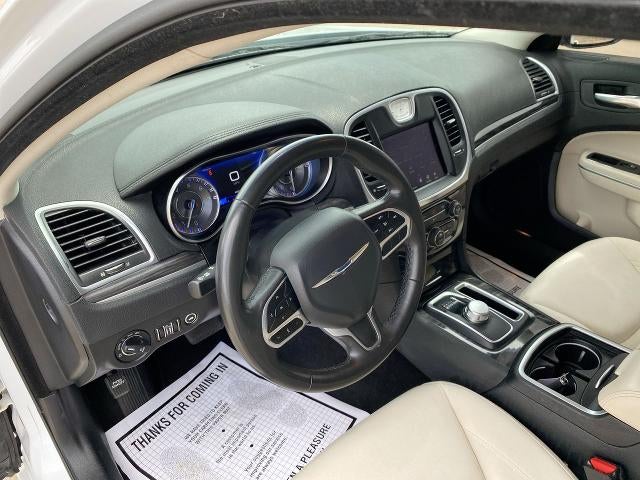 2021 Chrysler 300 Touring