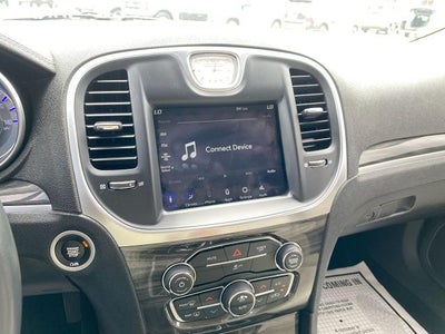 2021 Chrysler 300 Touring