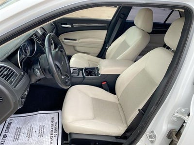 2021 Chrysler 300 Touring