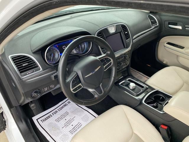 2021 Chrysler 300 Touring