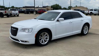 2021 Chrysler 300 Touring