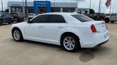 2021 Chrysler 300 Touring