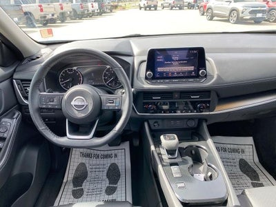 2024 Nissan Rogue SV FWD