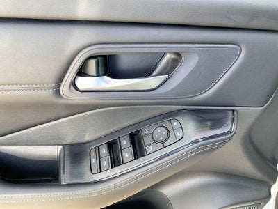 2024 Nissan Rogue SV FWD