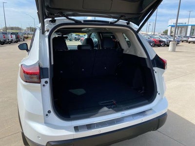 2024 Nissan Rogue SV FWD