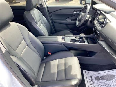 2024 Nissan Rogue SV FWD