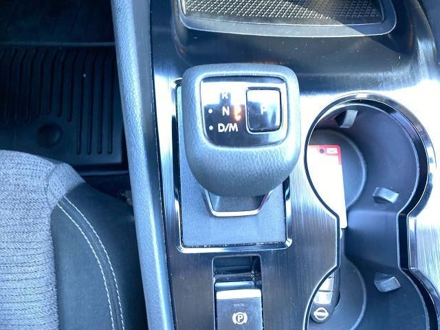 2022 Nissan Rogue SV FWD