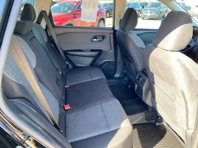 2022 Nissan Rogue SV FWD