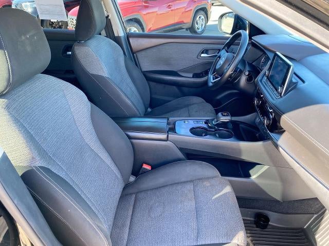 2022 Nissan Rogue SV FWD