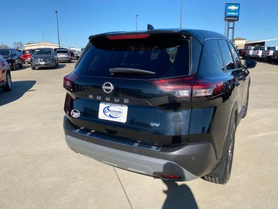 2022 Nissan Rogue SV FWD
