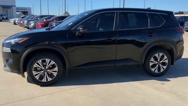 2022 Nissan Rogue SV FWD