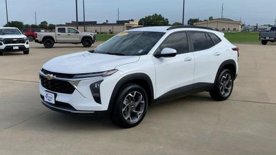 2025 Chevrolet Trax LT